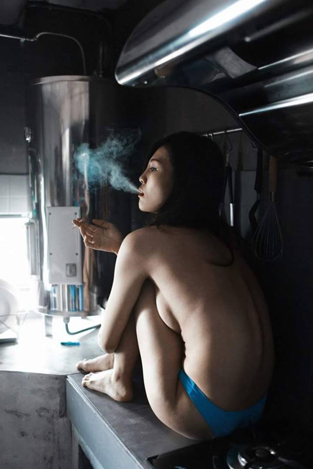 Ainslee Wang 冰山美人性感艺术写真图