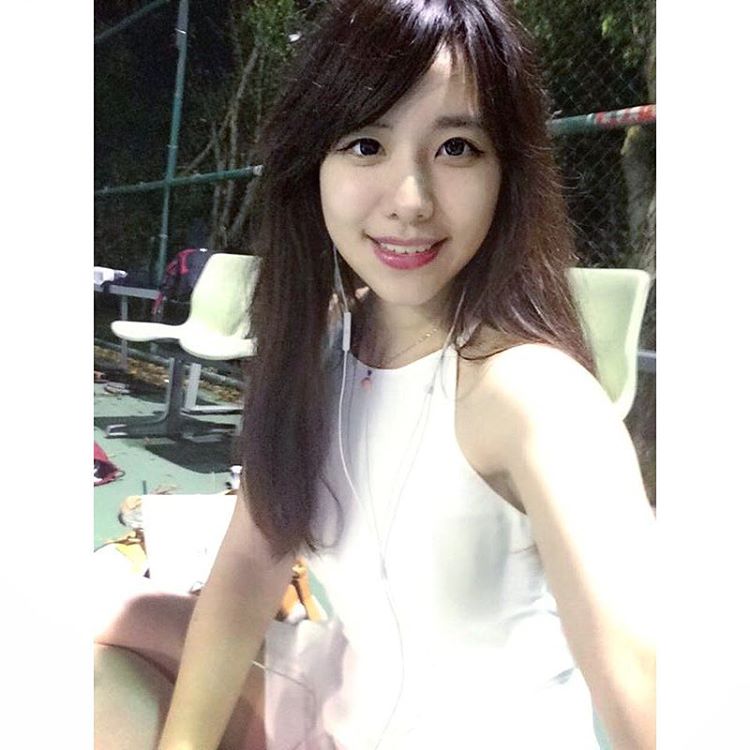 Honnie Huang- 天生丽质 清纯美丽的女友风