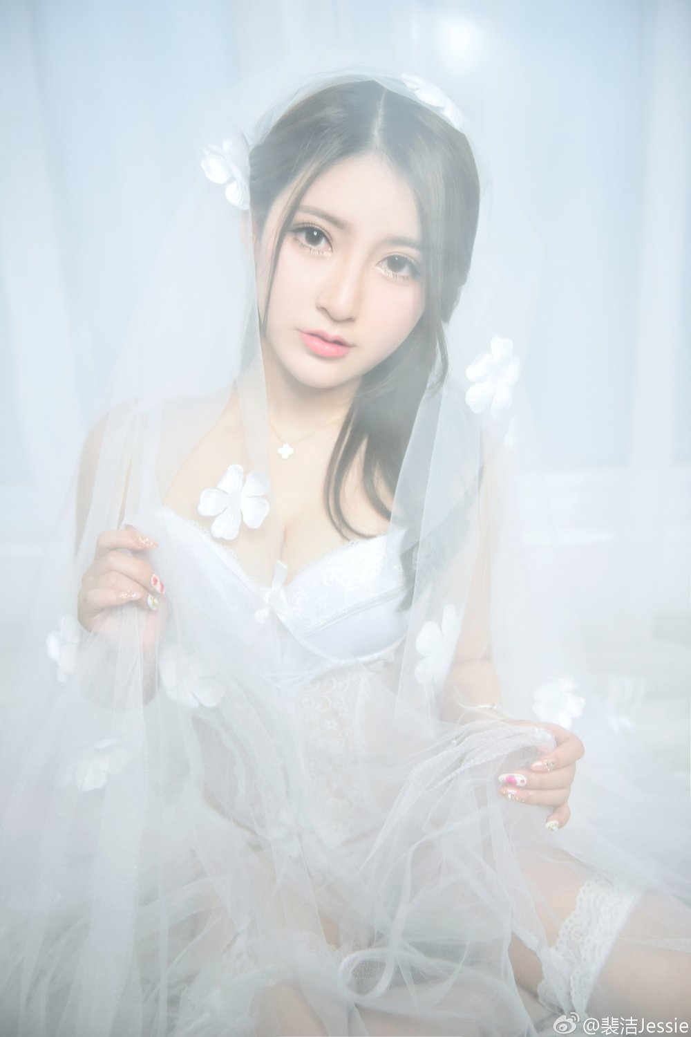 裴洁Jessie- 人气SG养眼私房写真