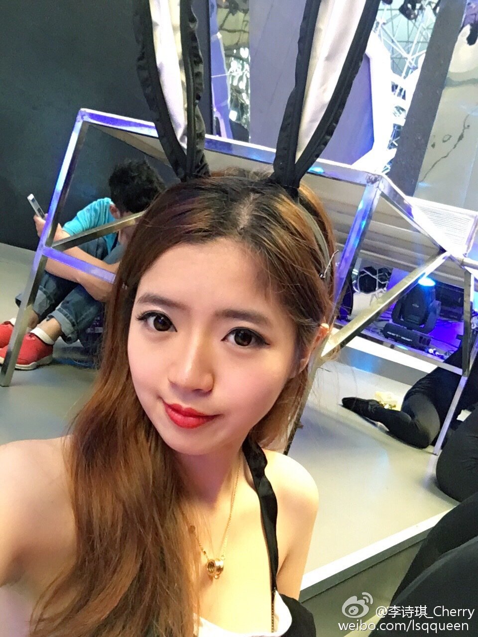 李诗琪- 大提琴美女私房照