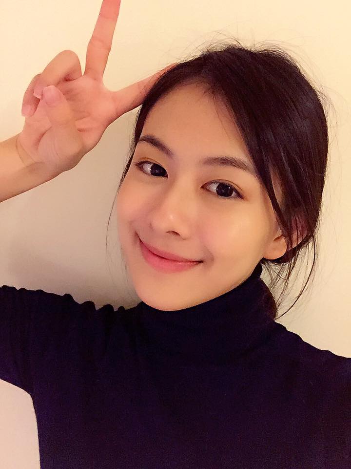 姚亦晴Shiny- 20岁气质美少女私房照