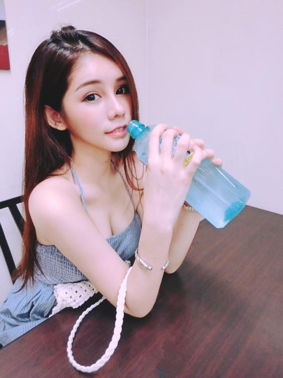 郭甜甜(Leona Qua)- 伊林「小昆凌」新生代美模私房照