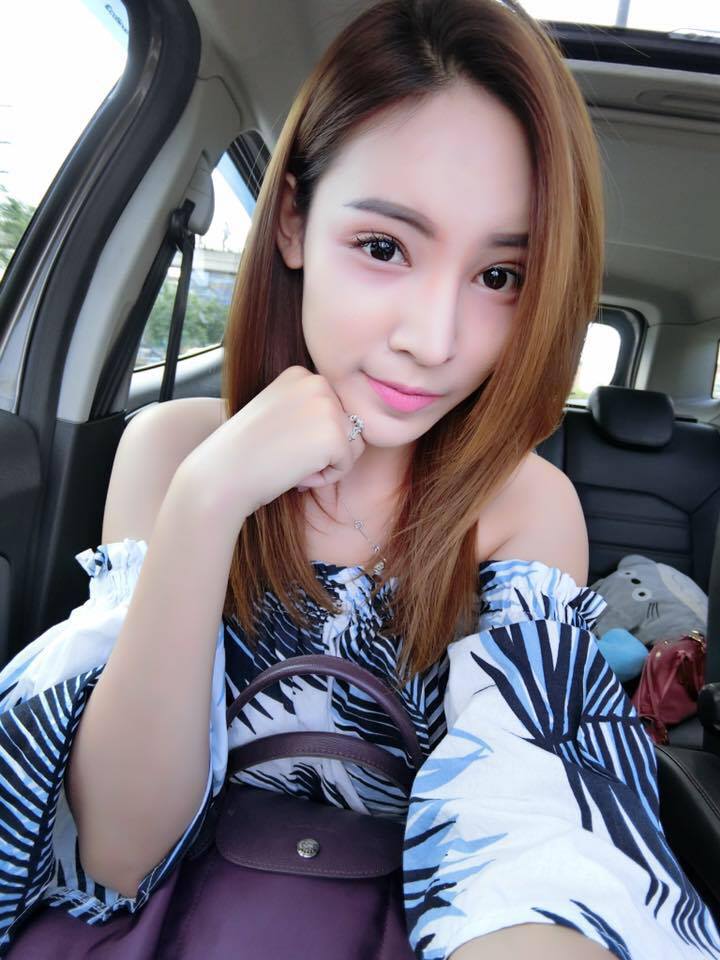 Minta Phosri- 泰国素人正妹北半球好身材