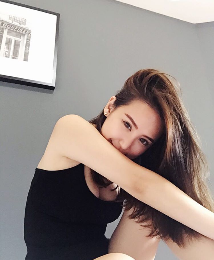 张心恬(Estee Chong)- 性感透视好身材