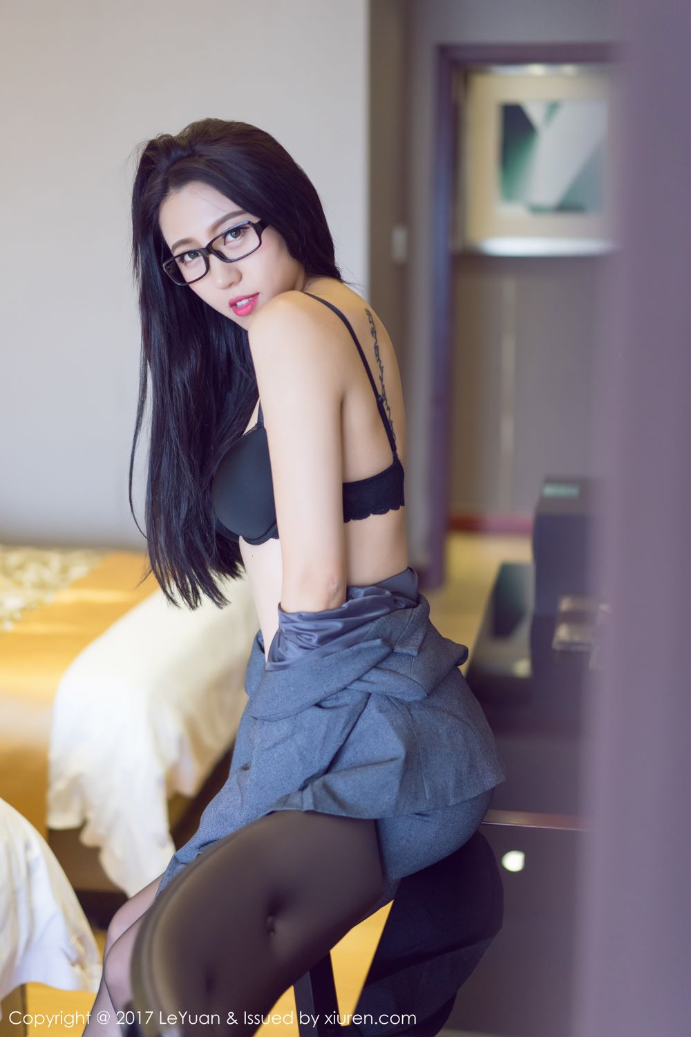 高挑美人大熙 职场OL蒙面女郎