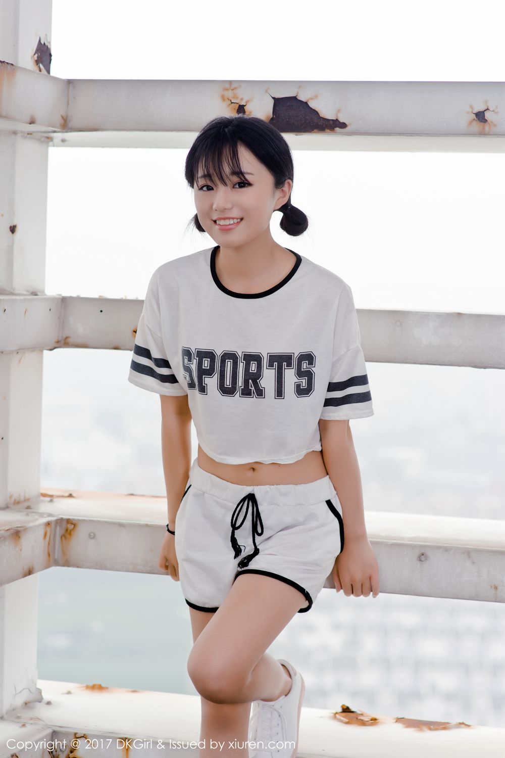 日系风美女仓井优香 天台演绎青春无敌