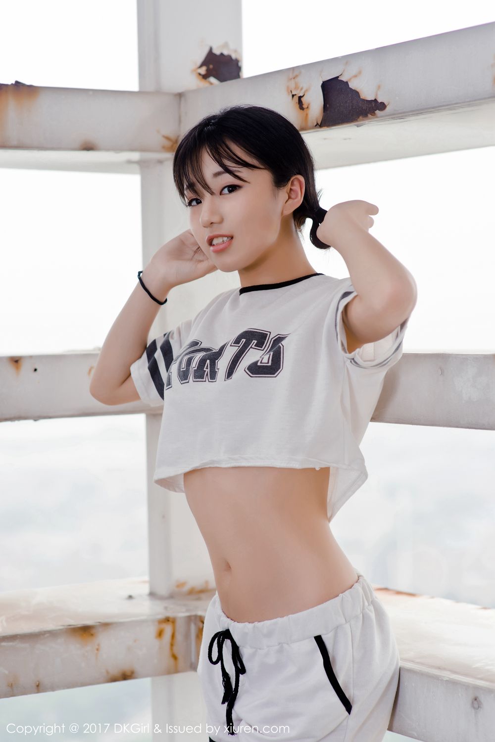 日系风美女仓井优香 天台演绎青春无敌