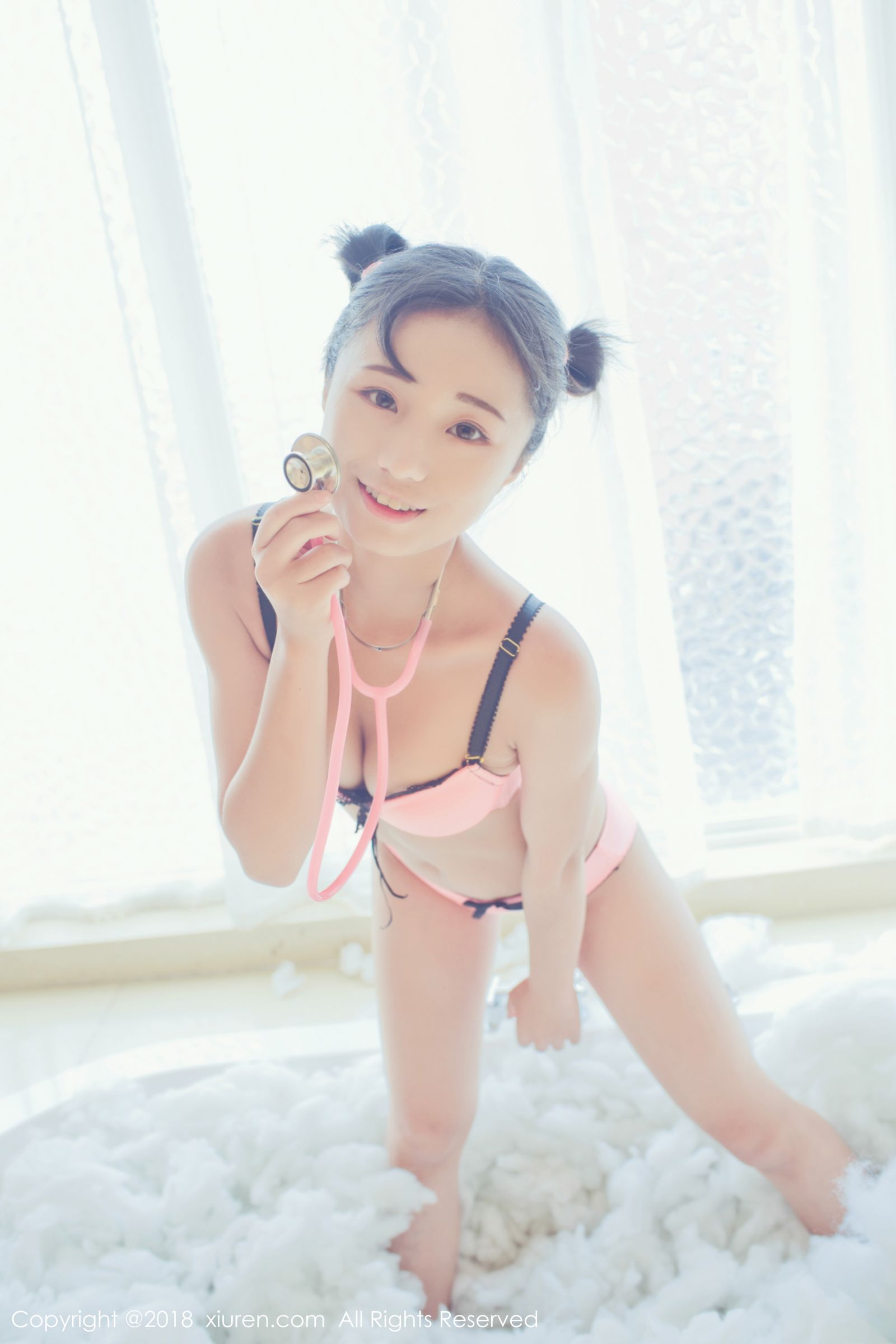日系美女仓井优香 粉色内衣与听诊器