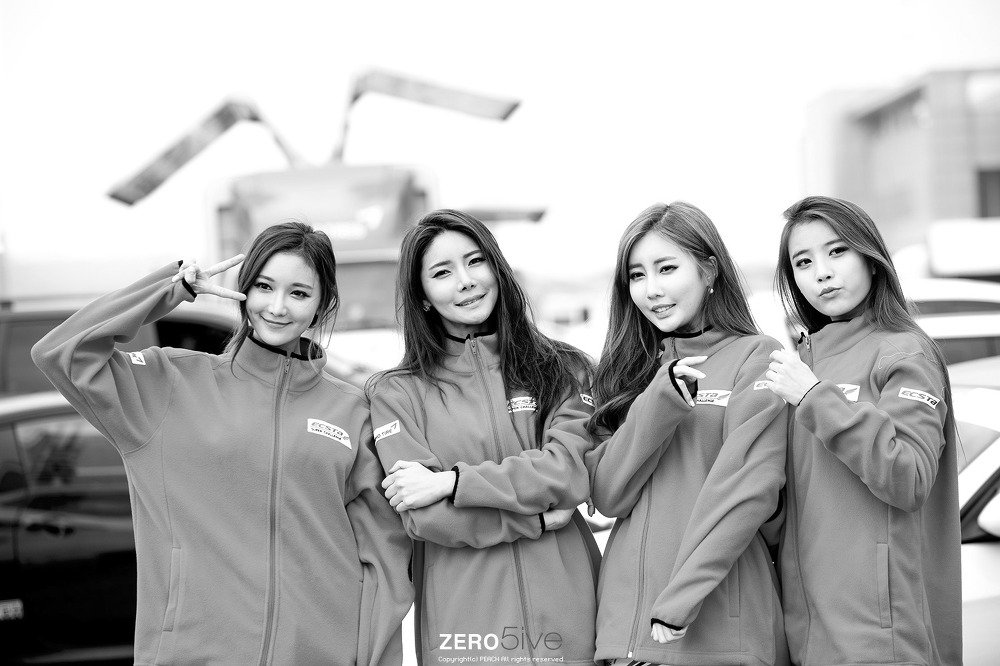 架景- 南韩美女赛车女郎清爽写真