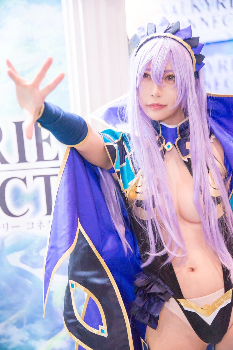 泉れおな- 男装御姐的性感Coser写真