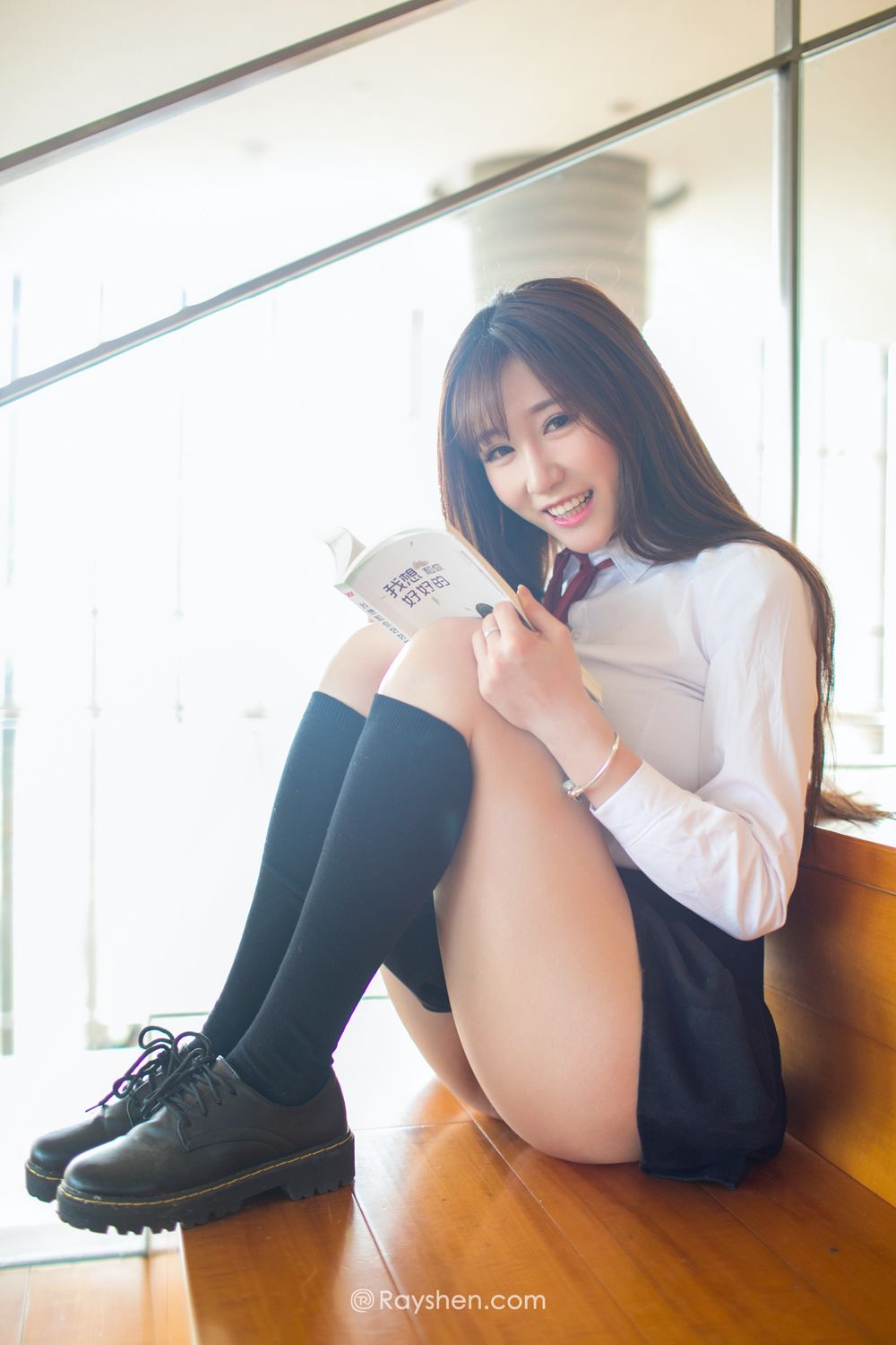 灵动美女张飞飞 纯情唯美校服写真