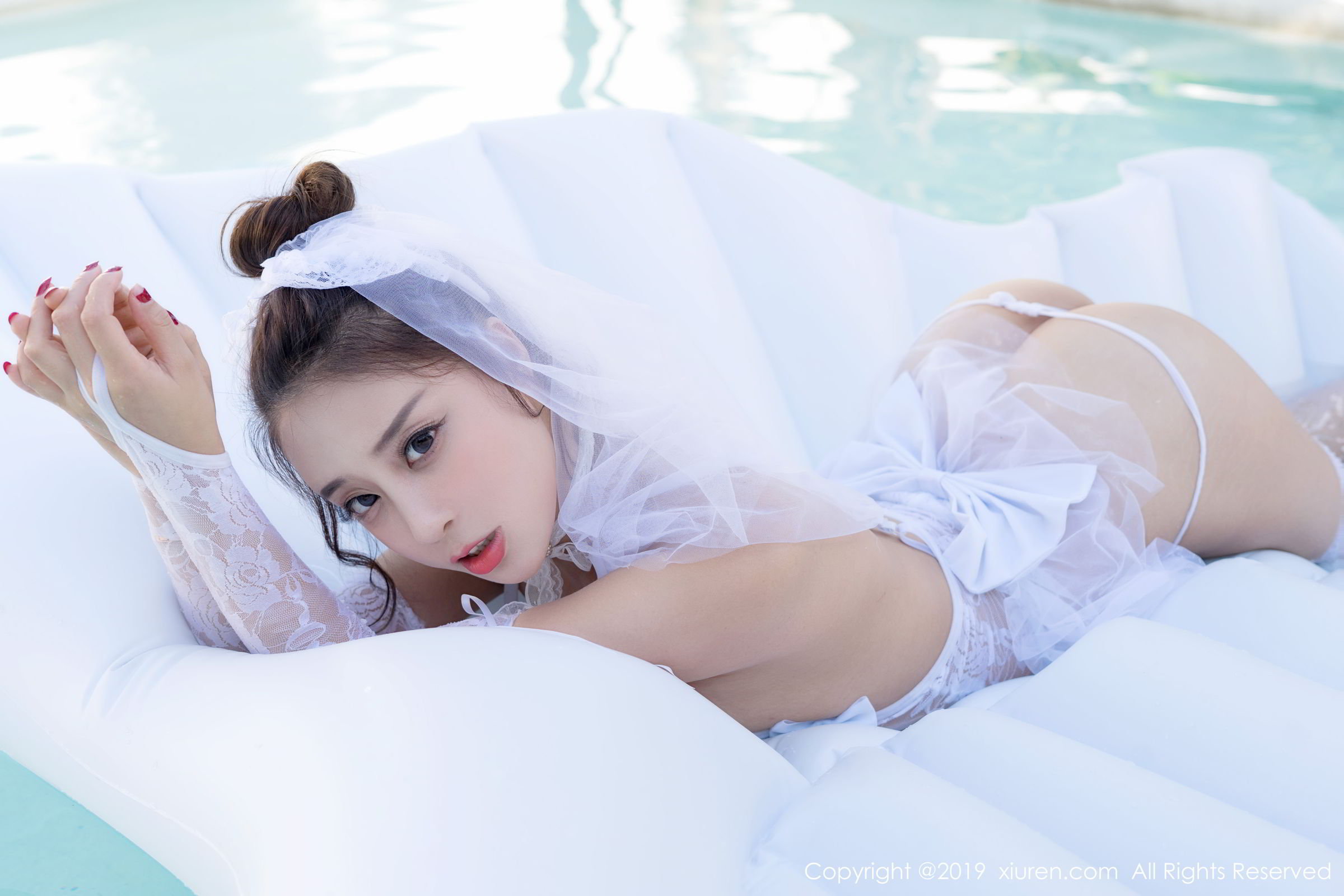 性感模特筱慧 优雅婚纱极致黑丝
