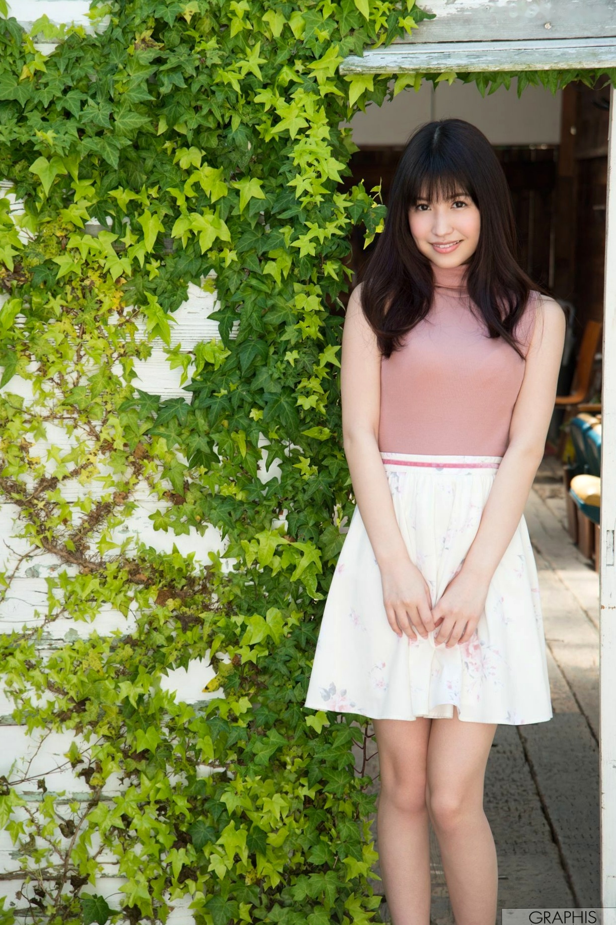 桜空もも樱空桃『first gravure 初脫ぎ娘』写真集,户外极致性感内衣写真,甜美气质与完美身材的视觉盛宴