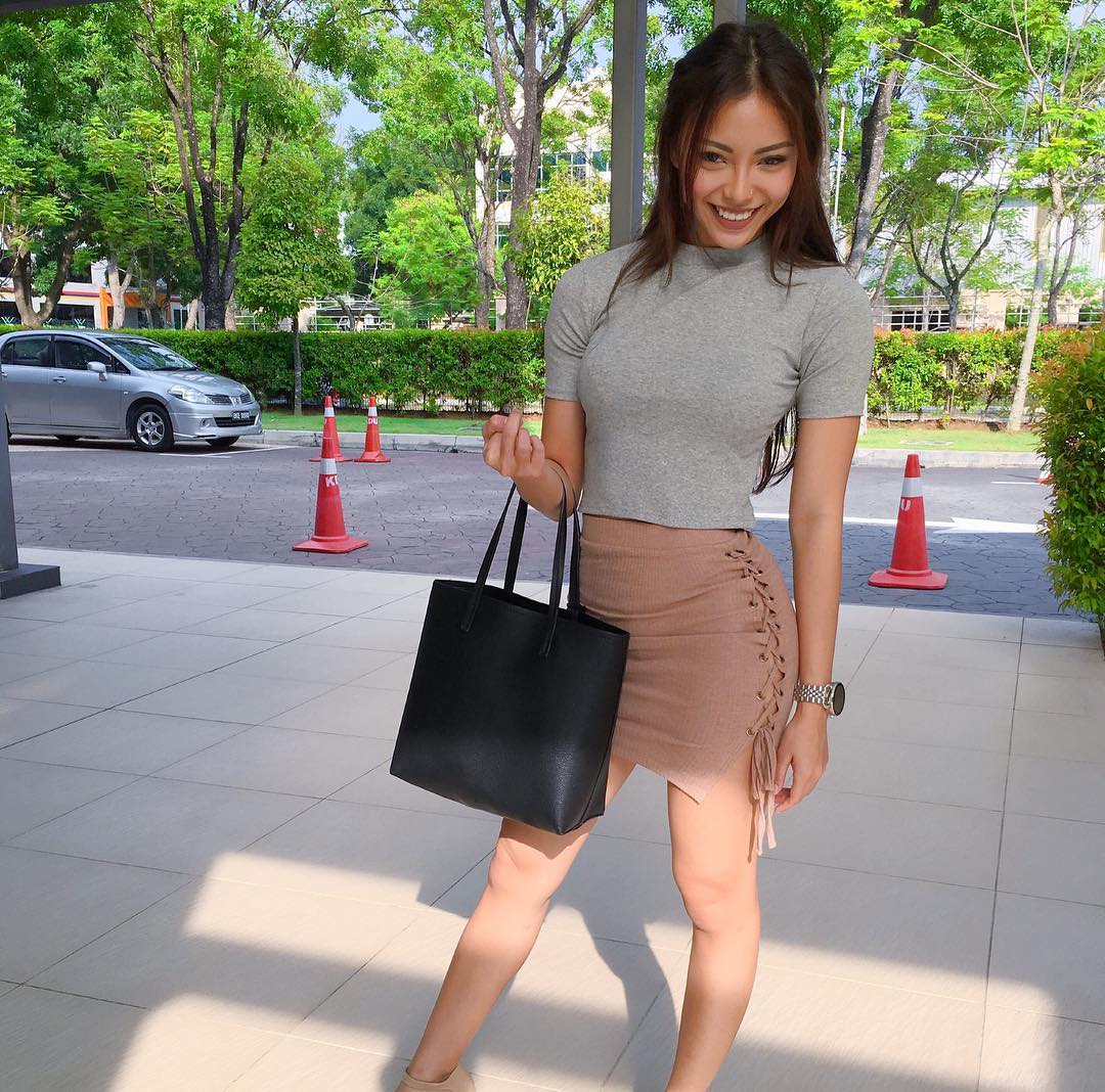 Jazel Lim- 大马翘臀黑美人