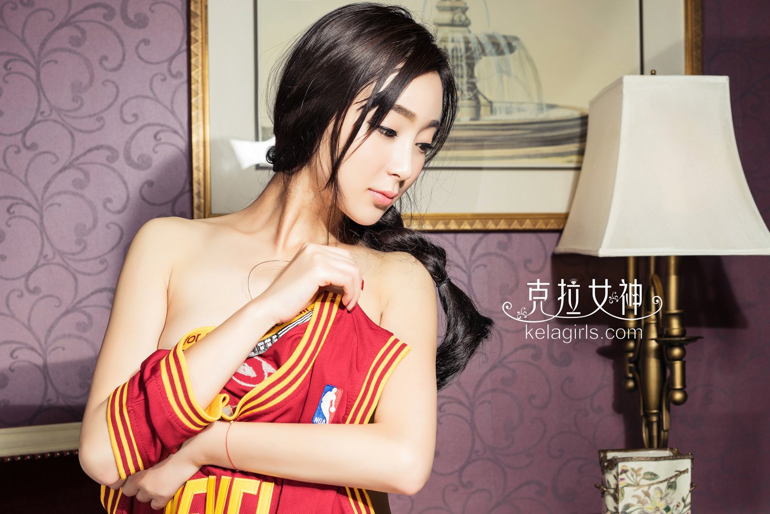 克拉运动女神依依《致敬詹皇》23号球衣