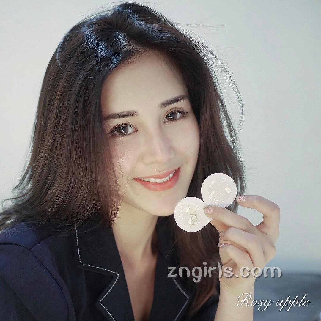 槟城女神Chloe Leong,极品高颜值私房照