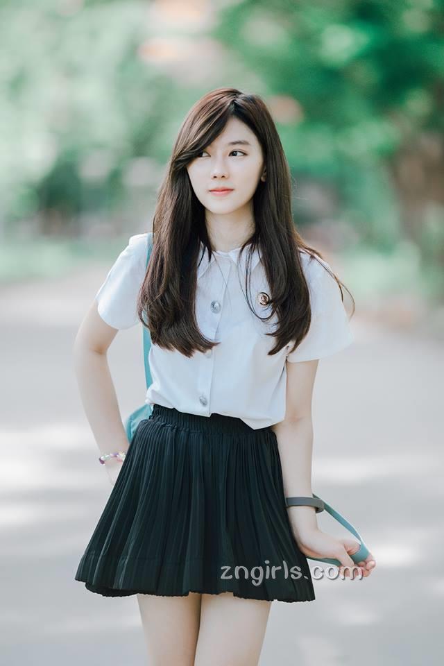 泰国正妹Alyss Sangperng 超清新空灵系美女麻豆
