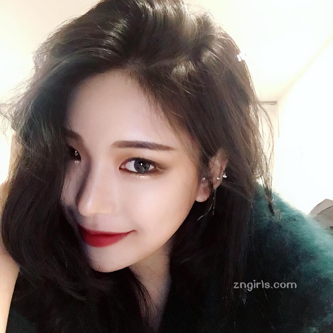 韩国自由麻豆李诗雅 清纯性感兼备的美人儿