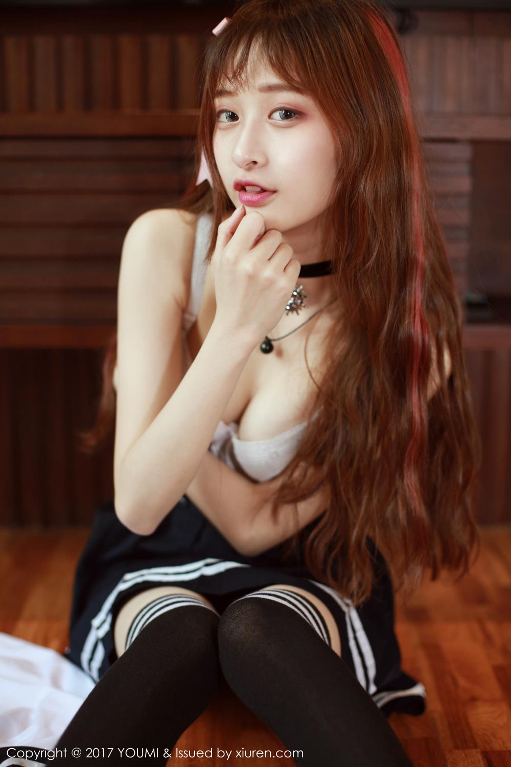 清纯少女little贝壳 碎花长裙与校服内衣