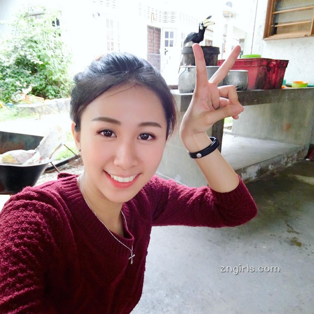 大马正妹Christine Pang沙滩拍美照