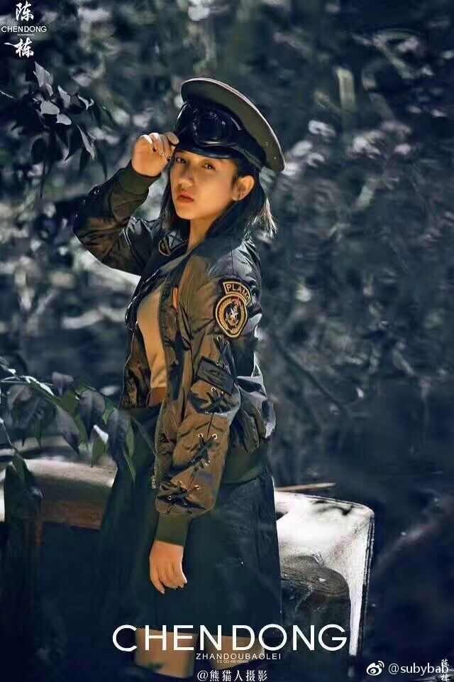 维族美女苏比 微博时尚私房写真