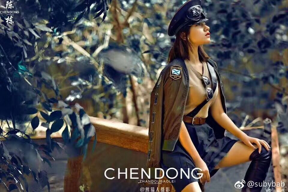 维族美女苏比 微博时尚私房写真