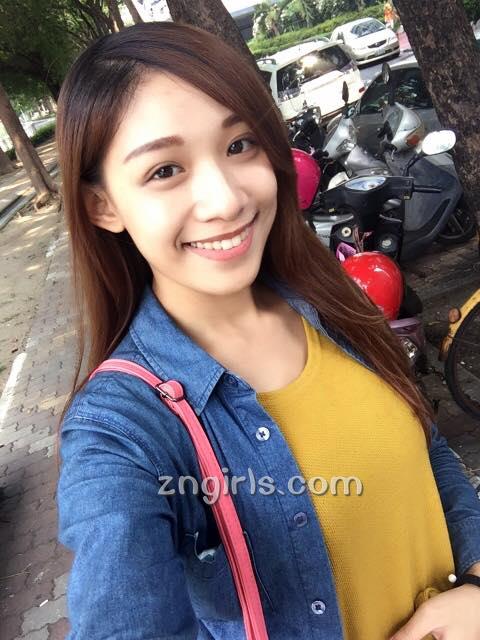 9头身美少女黎娜 车模&Sg都不在话下