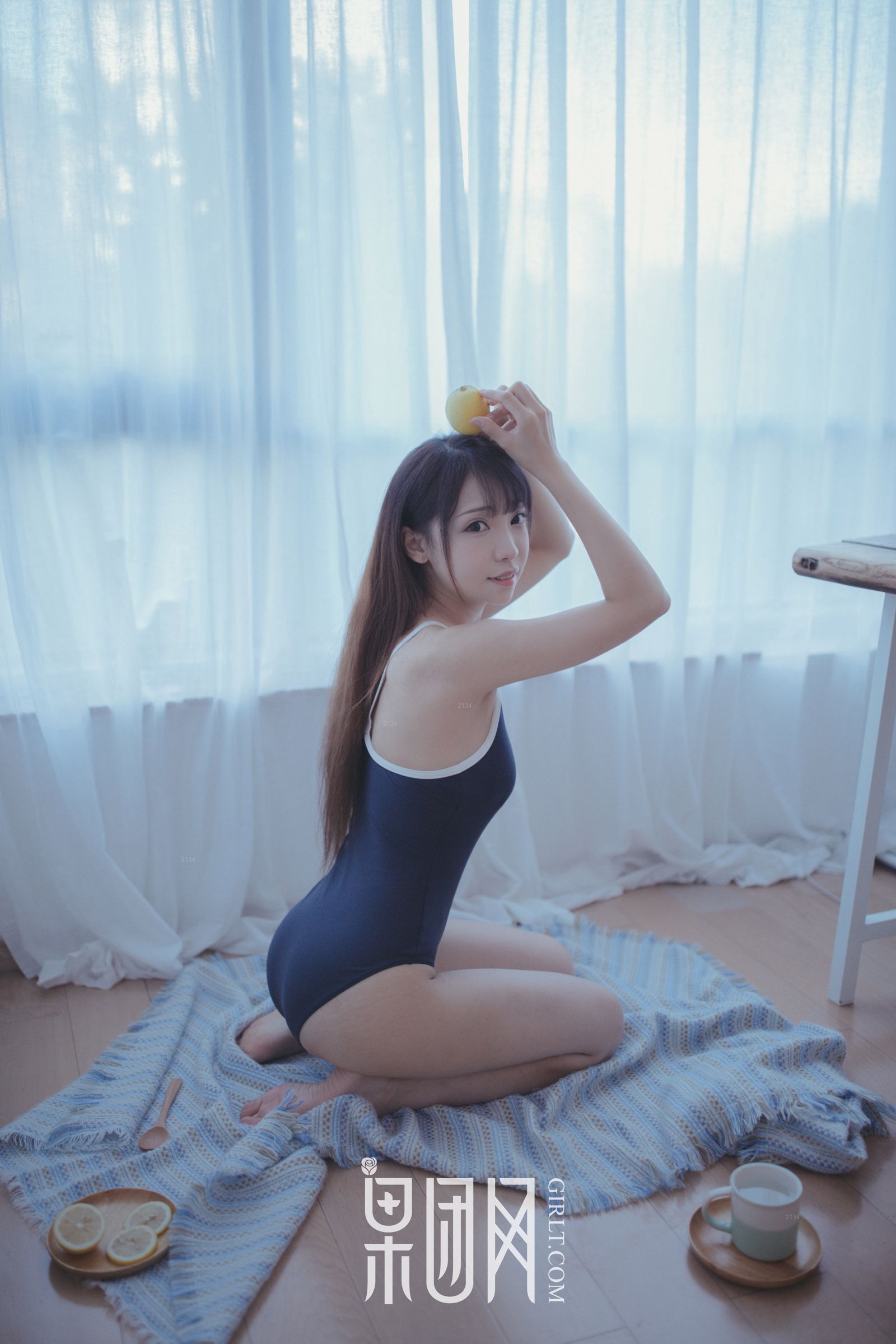 邻家小妹水花花陪你吃早餐!