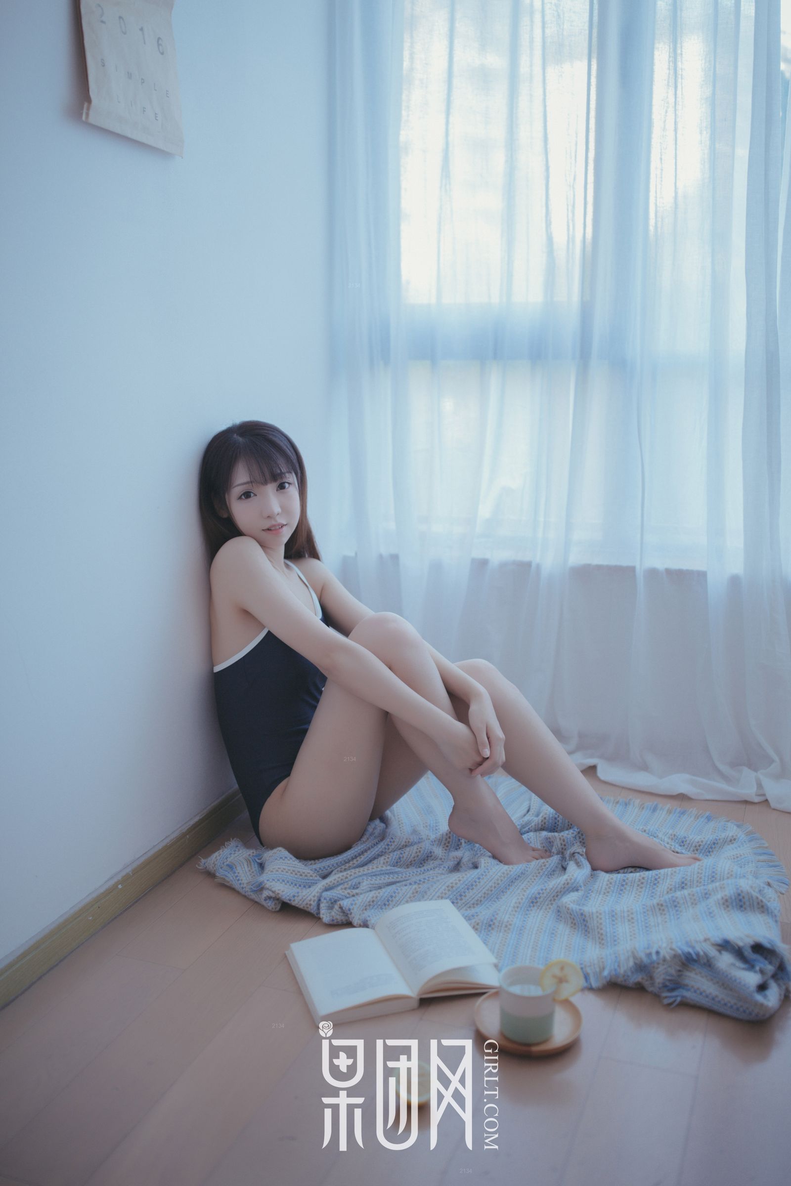 邻家小妹水花花陪你吃早餐!