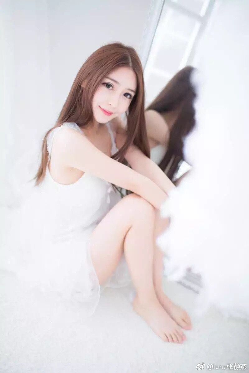 摩羯美眉张静燕 微博私房定制写真