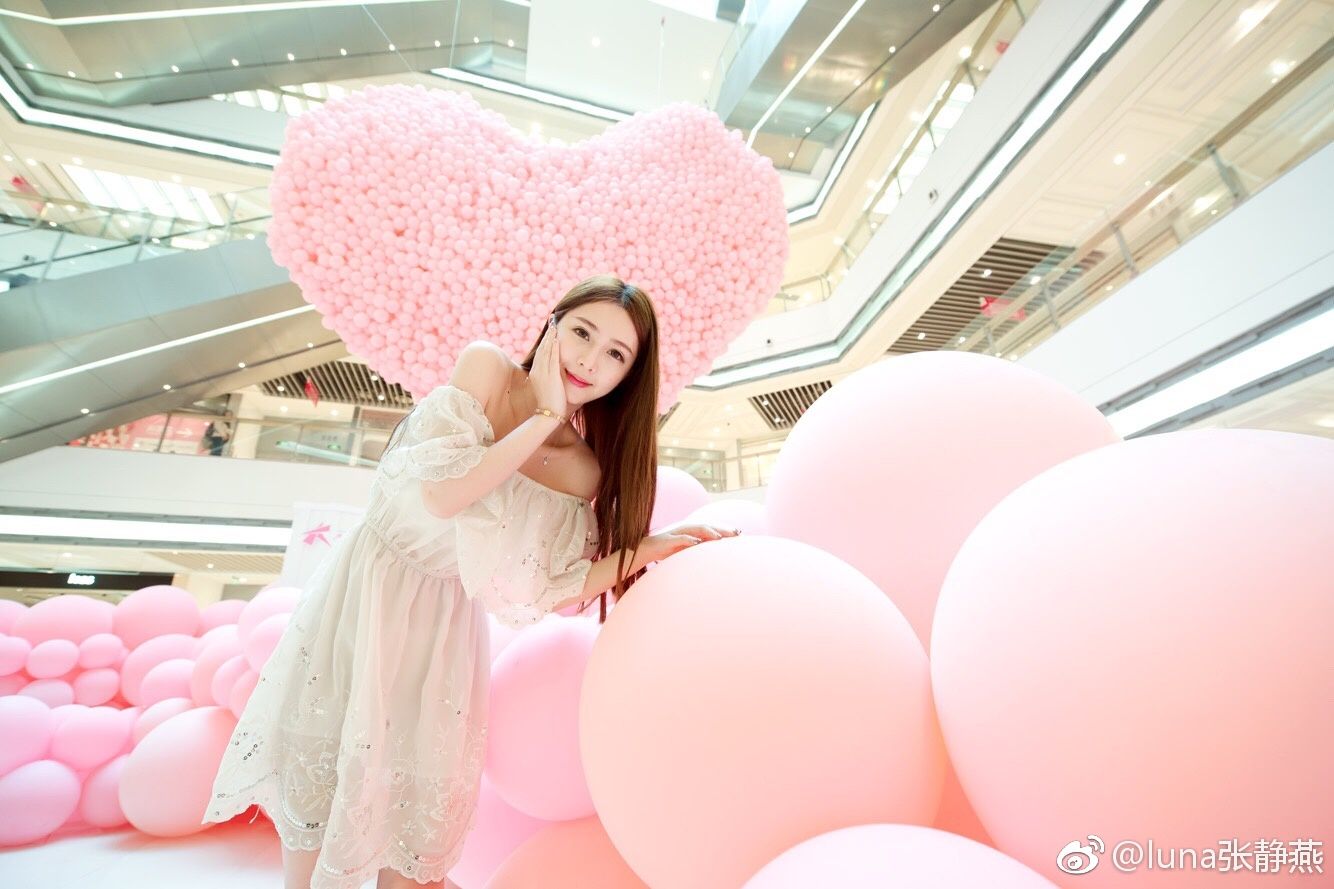 摩羯美眉张静燕 微博私房定制写真