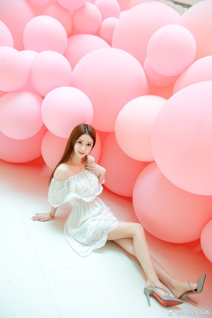 摩羯美眉张静燕 微博私房定制写真