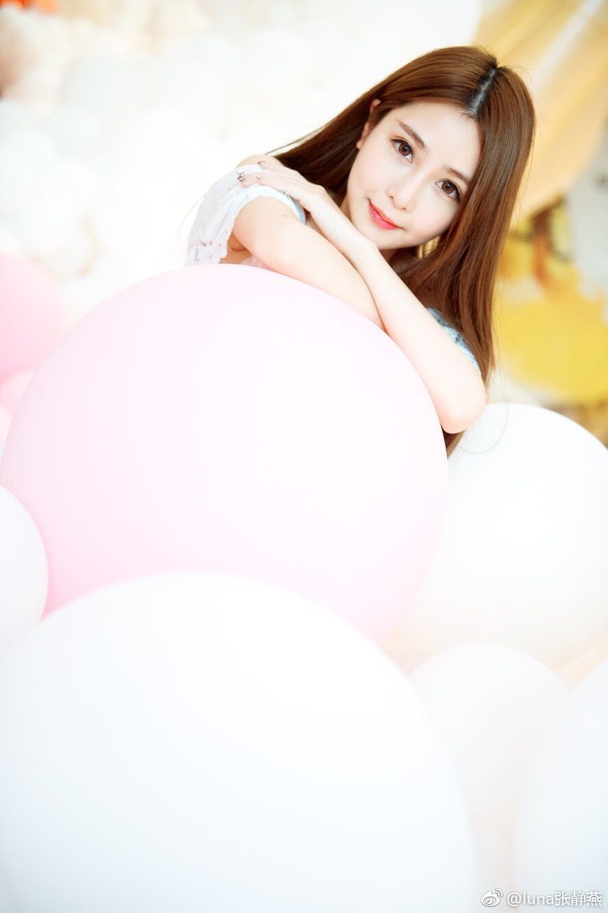摩羯美眉张静燕 微博私房定制写真