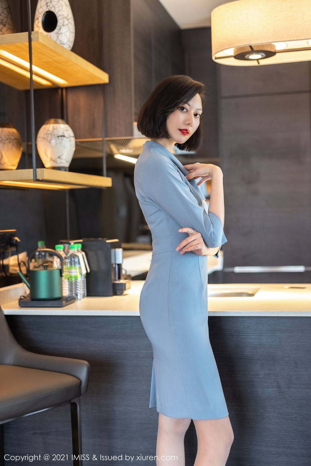 气质美女艺轩 婀娜典雅服饰
