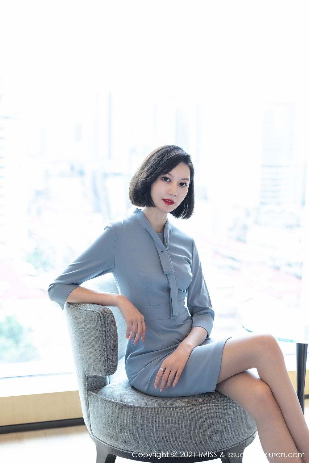 气质美女艺轩 婀娜典雅服饰