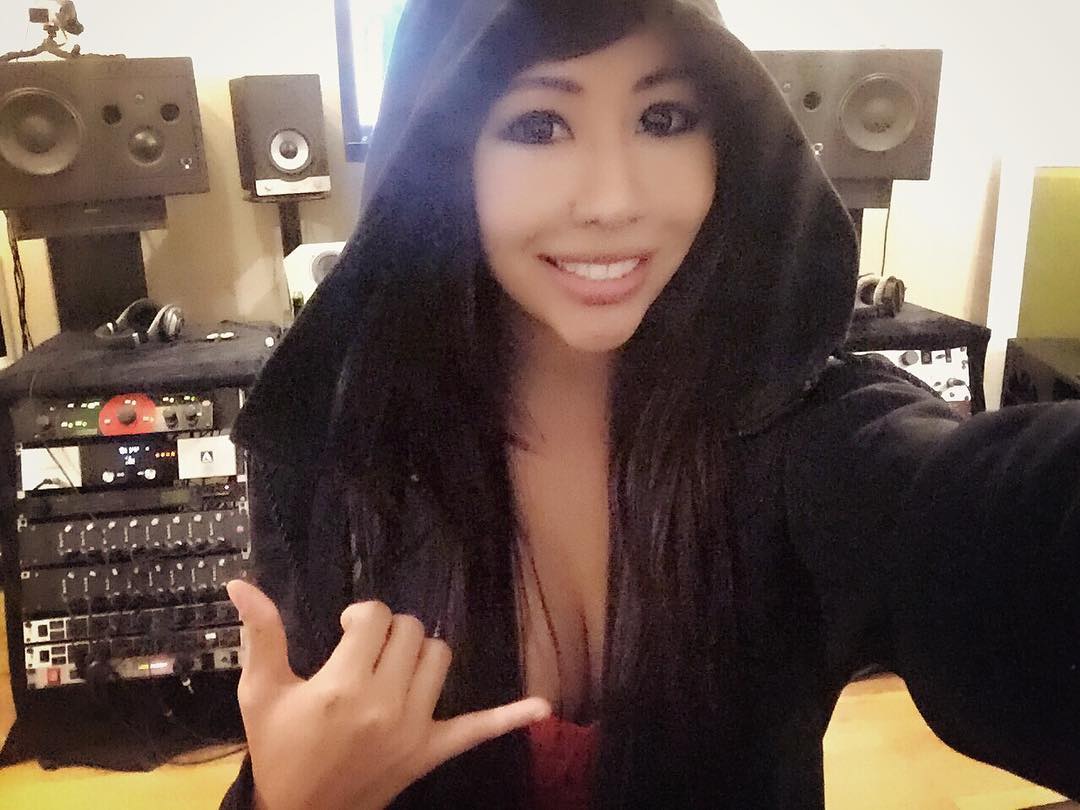 狮子城DJ美女Tenashar性感私房照