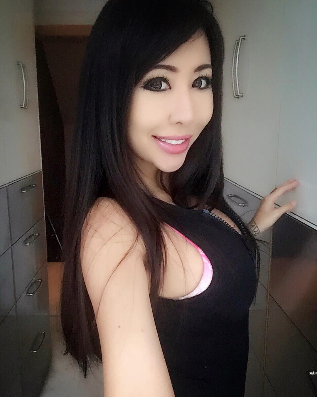狮子城DJ美女Tenashar性感私房照
