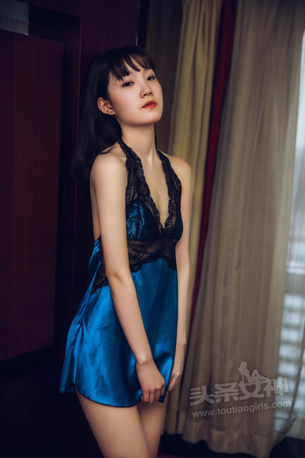 萝莉美女闫璐Lucy 蓝色蕾丝长裙系列