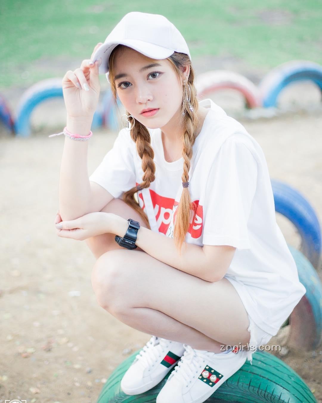 清纯美女Pimploy Chitranapawong唯美写真
