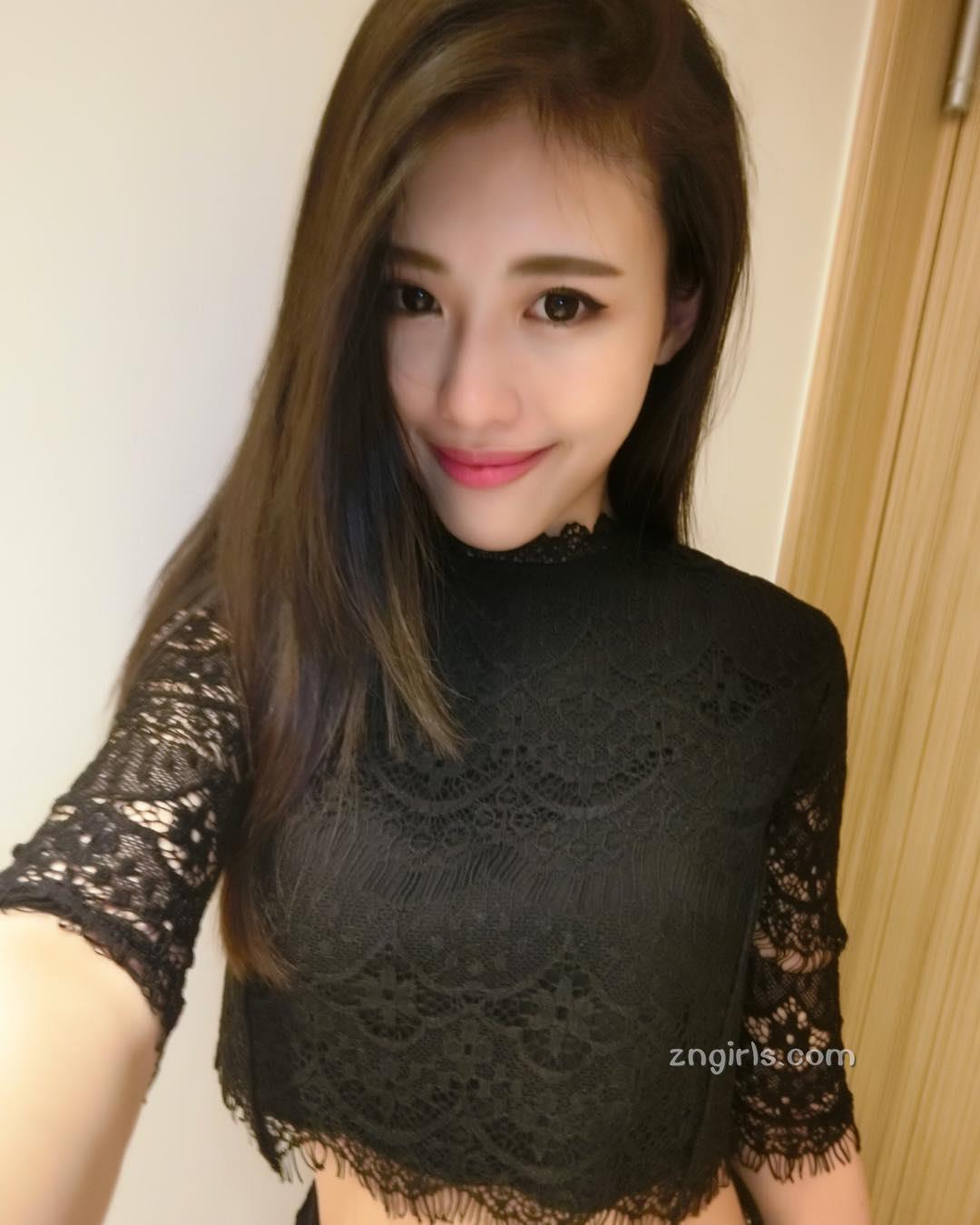 护理系校花Hannah Chin 转型空姐俏丽私房照