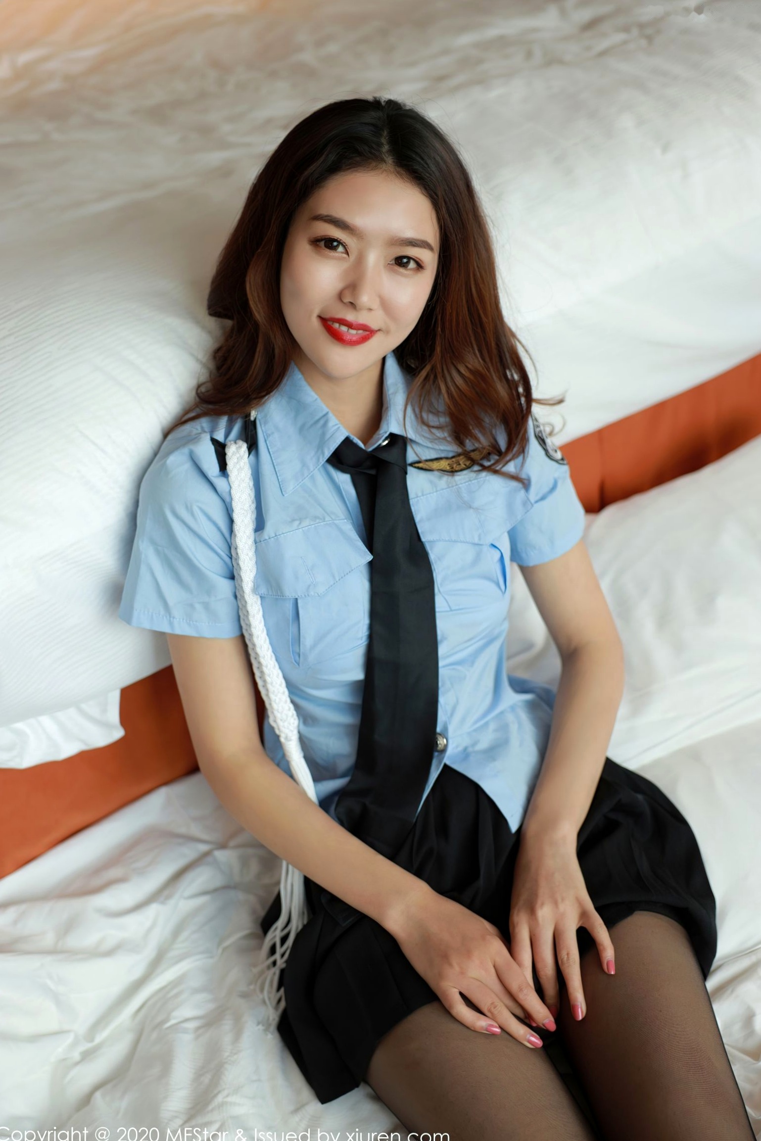 MFStar模范学院-388-方子萱-飒爽女警制服黑丝-2020.09.17
