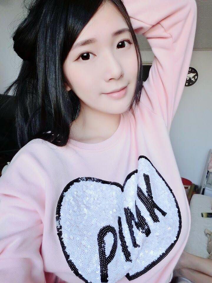 台湾正妹谢薇安Vivian 最养眼人妻私房照