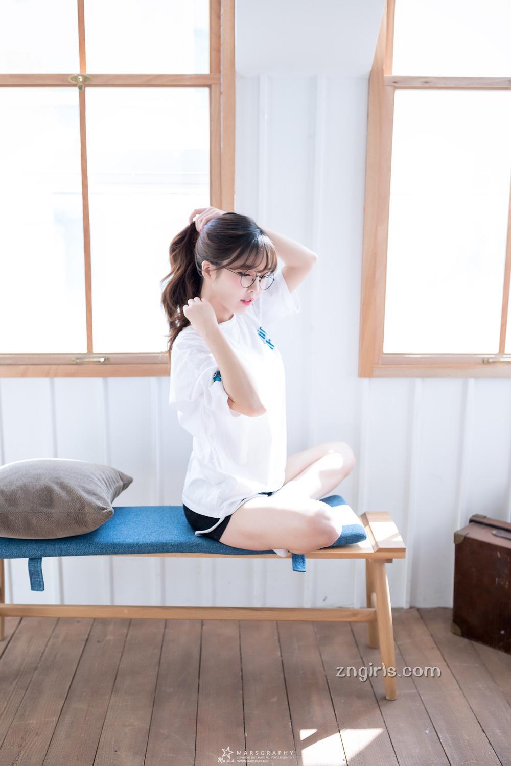 Lee Hae Leun- 小清新风格写真图集