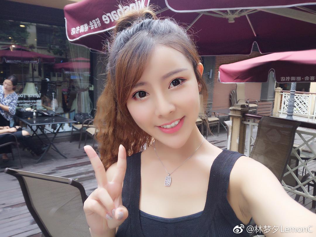 元气少女林梦夕 清纯面孔傲人身材