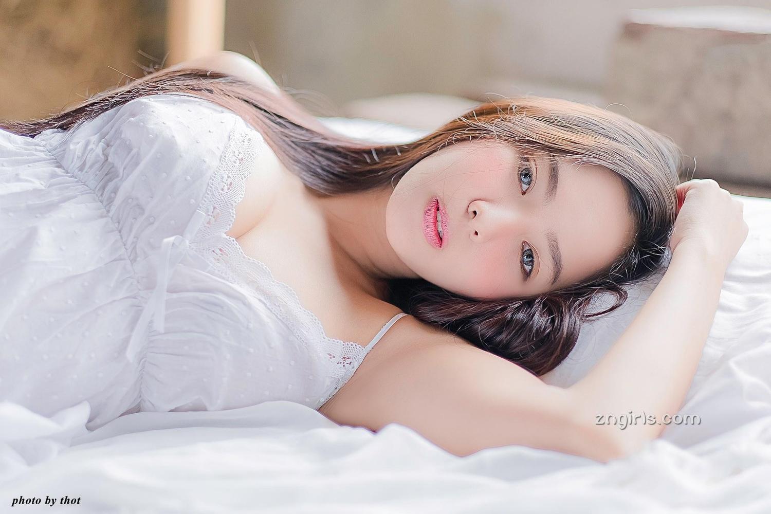 泰国清纯美女Nachpatcharawee asl家居唯美系私房写真