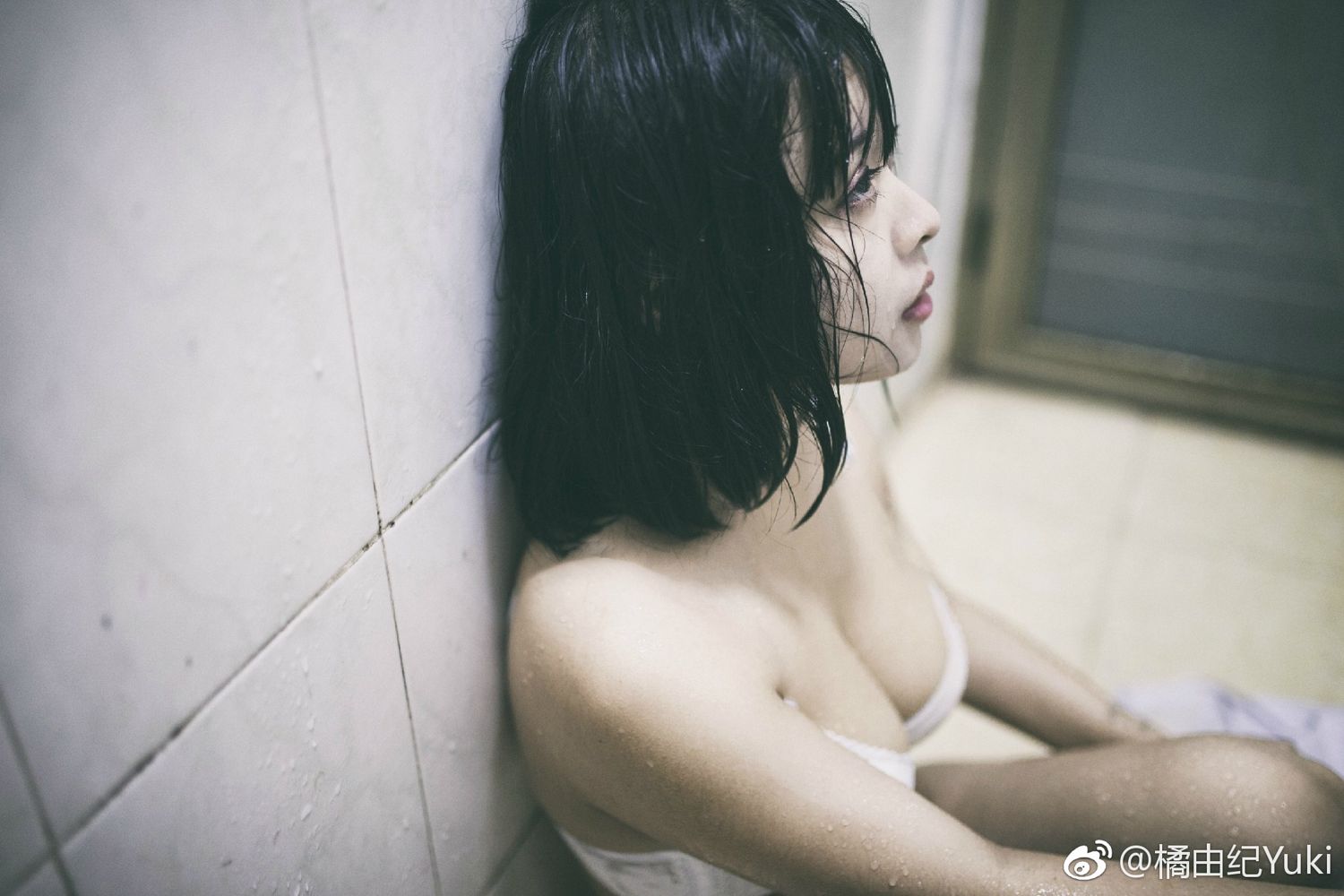 橘由纪Yuki- 校园暴力写真《破蛹》第二章