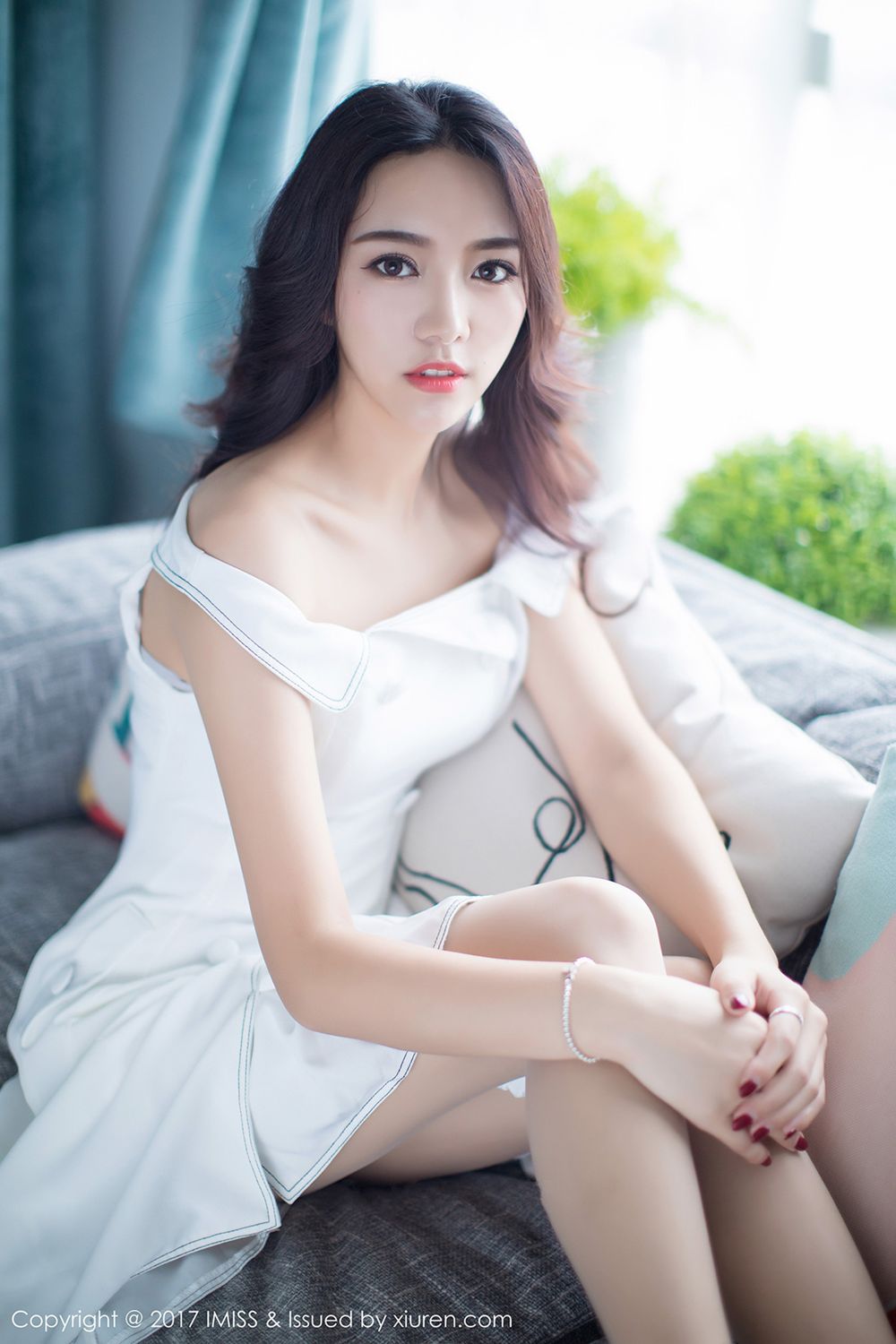 气质美女新人嫣儿 身材苗条婀娜多姿