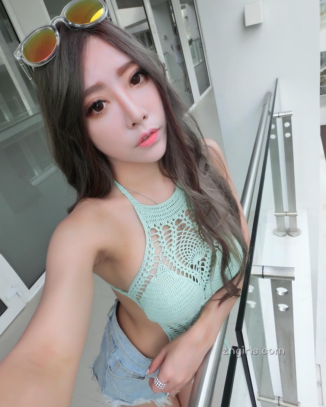 迷幻妖精唐琦琦 美胸马甲线相得益彰