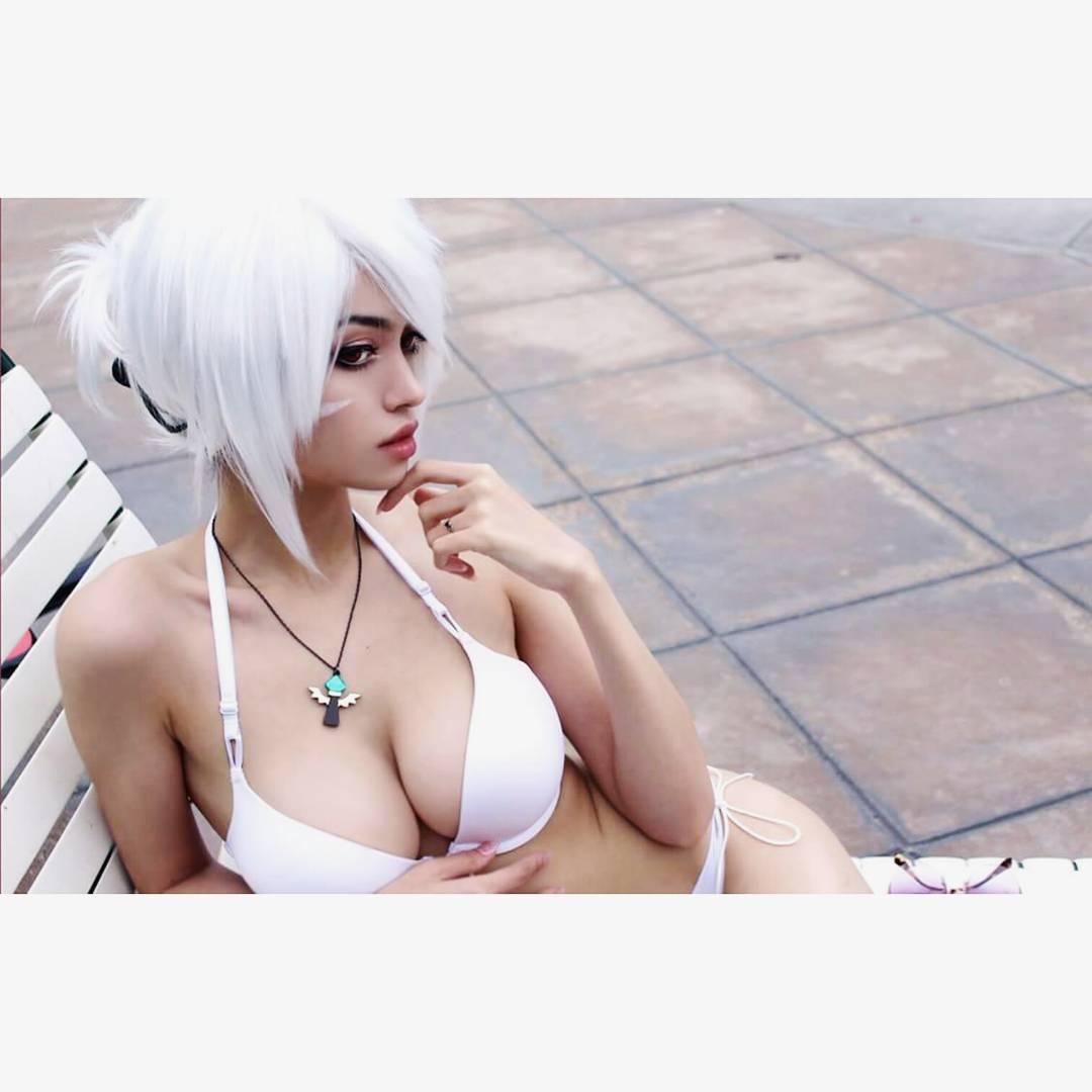越南正妹Qilin 不仅是电玩高手还是性感Coser