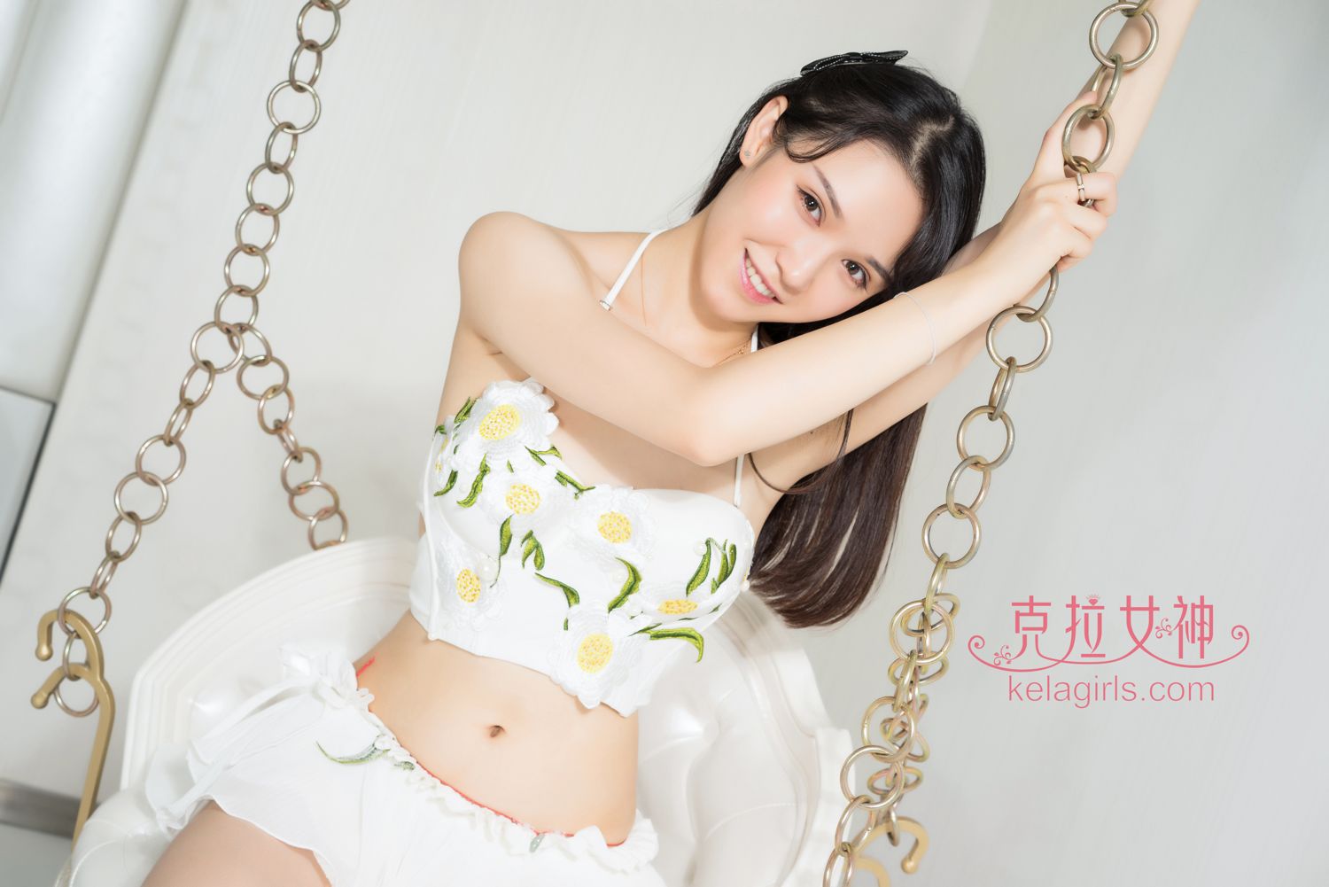 花仙子谭清清 《绿野仙踪》荡秋千